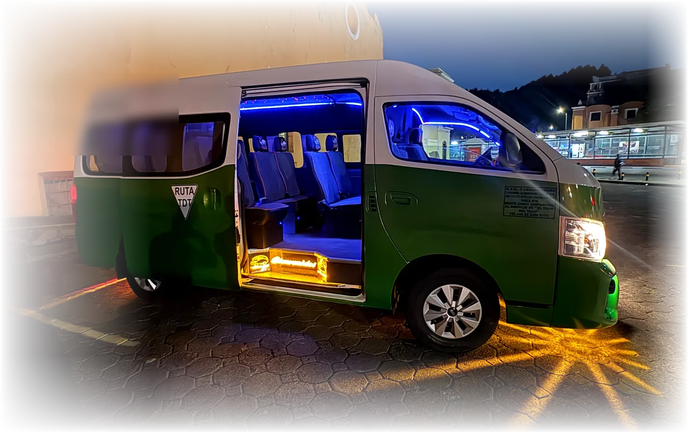 La Tacombi — Nissan NV350 Tour del Taco